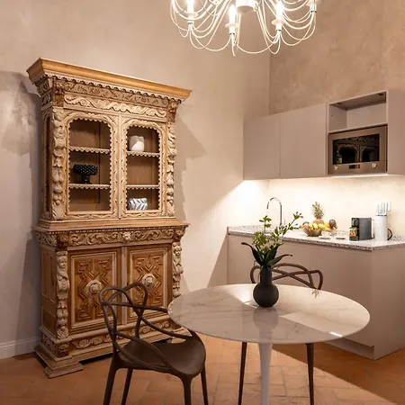 Ξενοδοχείο με διαμερίσματα Palazzo Doni By Art
